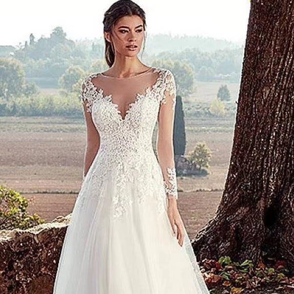 Hot-Selling Lace Appliques Main Wedding Dress Deep V-Neck Long Sleeve Elegant Bridal Dress