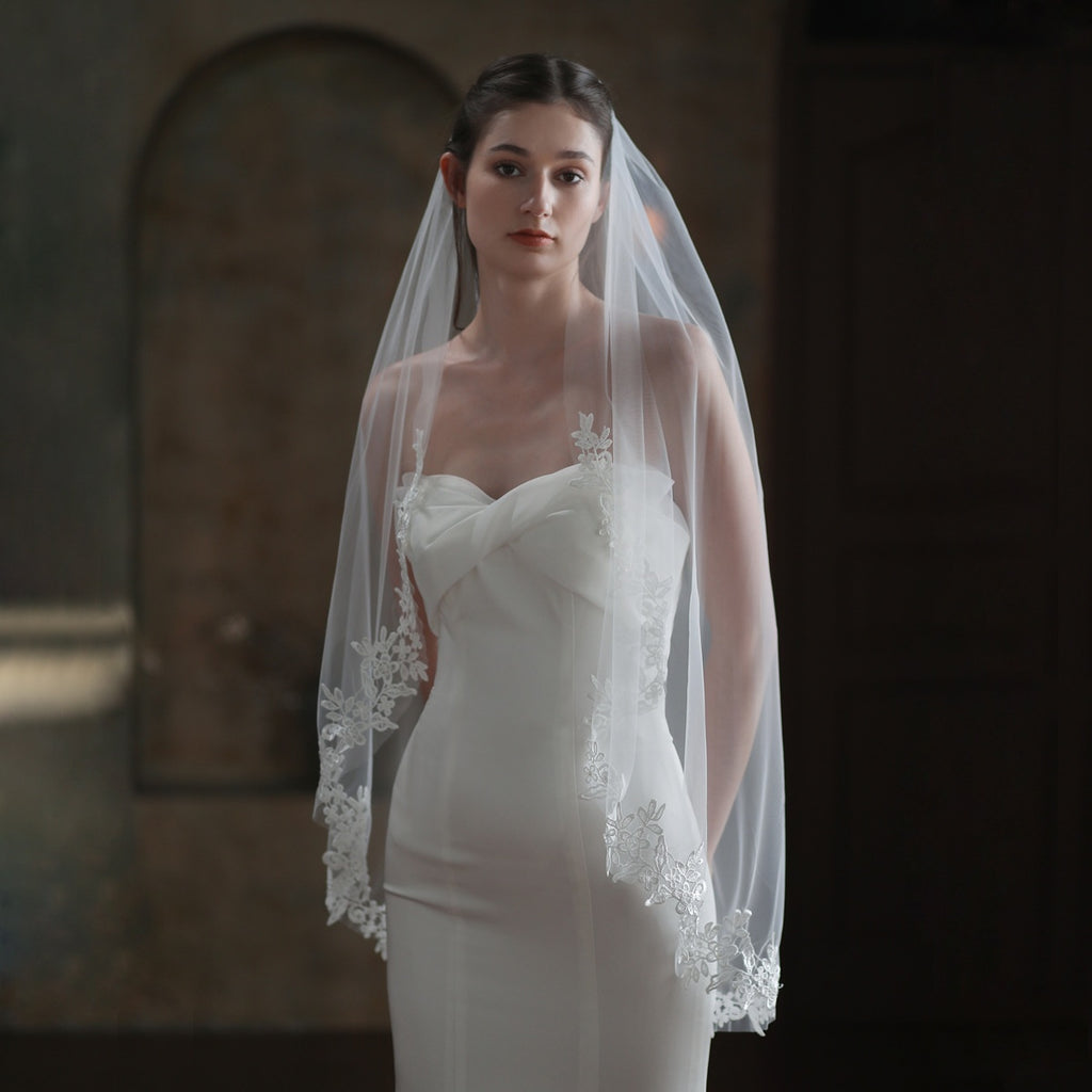 Bridal Veil With Comb Women's Single-Layer Lace Applique Wedding Veil Headpiece