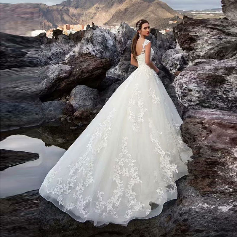 Elegant Simple Wedding Dress V-Neck Backless Sleeveless Lace-up Bridal Dress