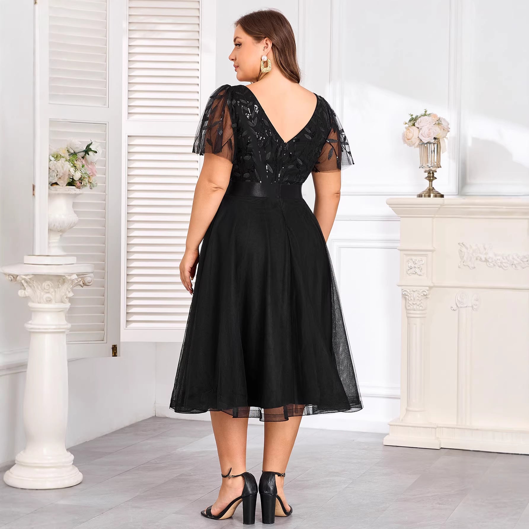 2026 Spring/Summer Plus Size Sequined Mesh A-Line Party Dress Double V-neck Elastic Waist Short Sleeve Evening Gown