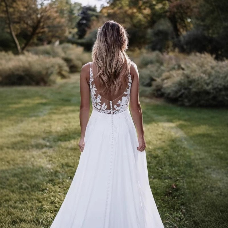 Lace Floor-Length A-Line Natural Waist Button Engagement Bridal Gown Plus Size V-neck Sleeveless Wedding Dress