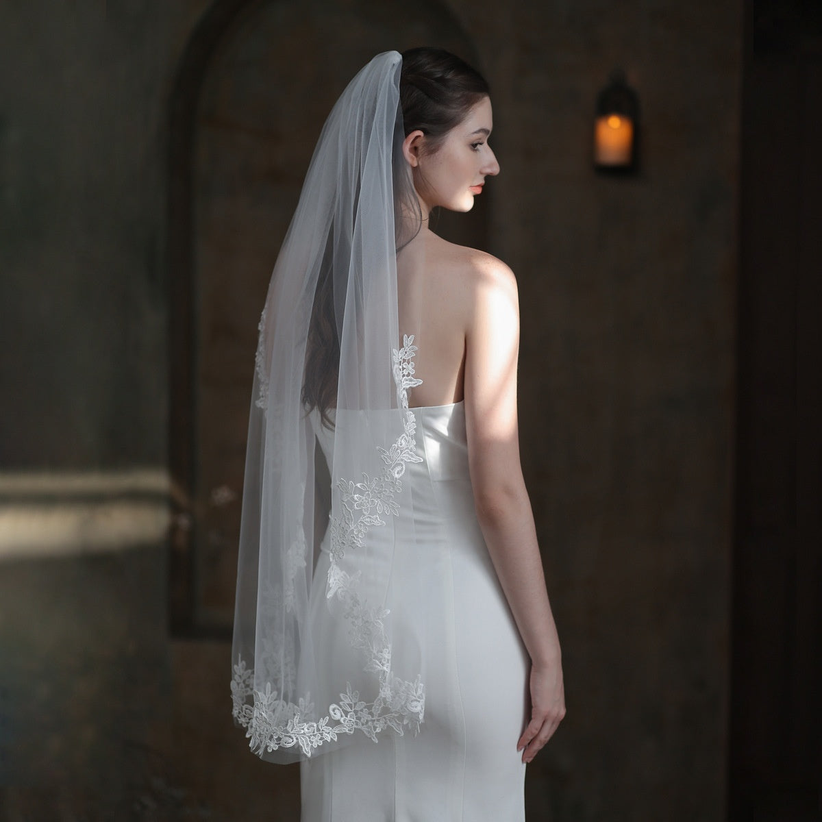 Bridal Veil With Comb Women's Single-Layer Lace Applique Wedding Veil Headpiece