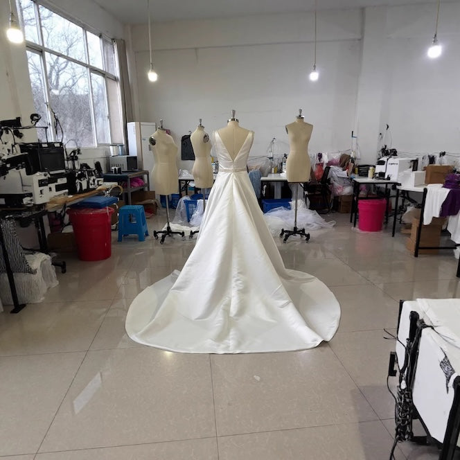New Satin Light Wedding Dress Elegant Simple Deep V-Neck Sleeveless Backless Slit Sweep Bridal Dress
