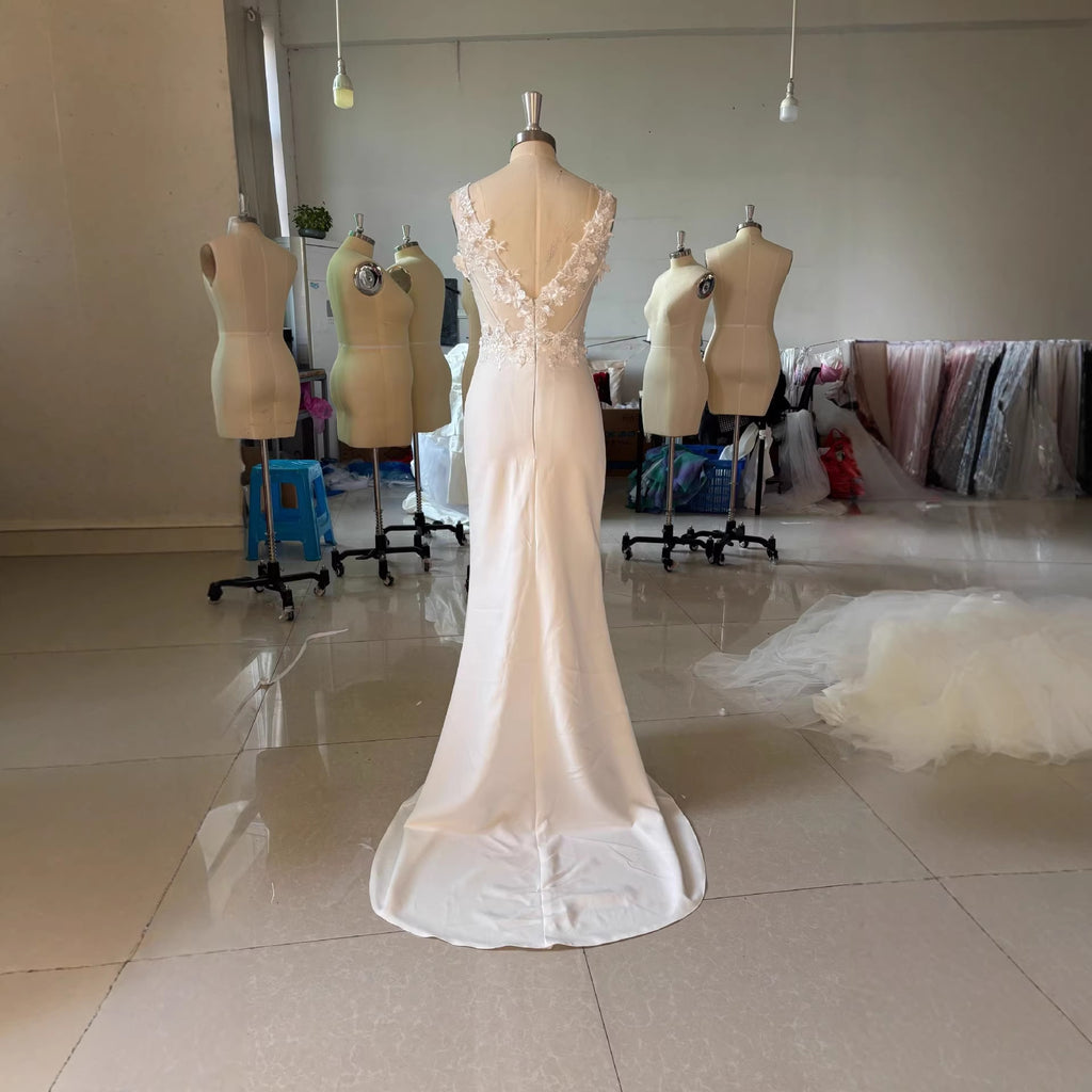 New Elegant Lace Satin Mermaid Wedding Dress Simple V-Neck Sleeveless Sweep Bridal Dress
