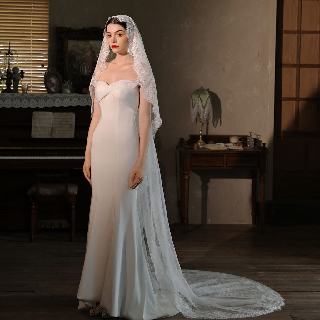 New Appliqued Eyelash Lace Main Wedding Dress Bridal Veil Vintage Super Fairy Long Train Cathedral One-Layer Wedding Veils