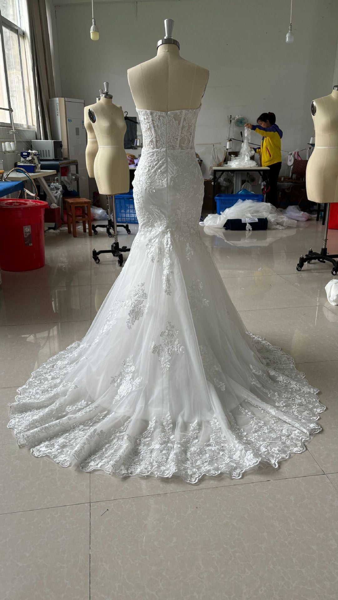New Fish Tail Wedding Dress High End Figure Hugging Slim Fit Strapless Mermaid Bridal Dress